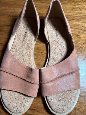 Lucky Brand Blush Tan Leather Slide Sandals